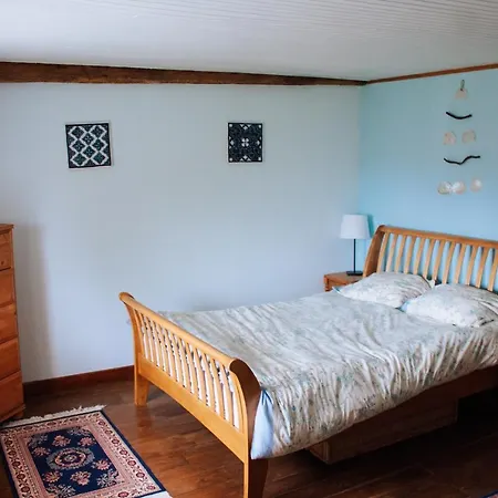 Bed & Breakfast Les Granges De La Leigne, Ruffec