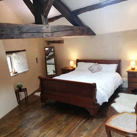 Les Granges De La Leigne, Ruffec Bed & Breakfast 4*