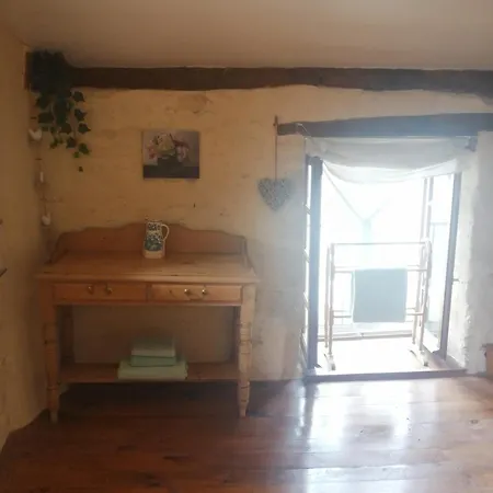 Bed & Breakfast Les Granges De La Leigne, Ruffec