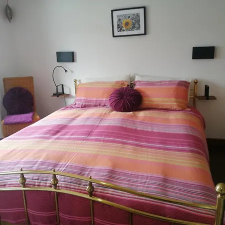 Bed & Breakfast Les Granges De La Leigne, Ruffec 4*