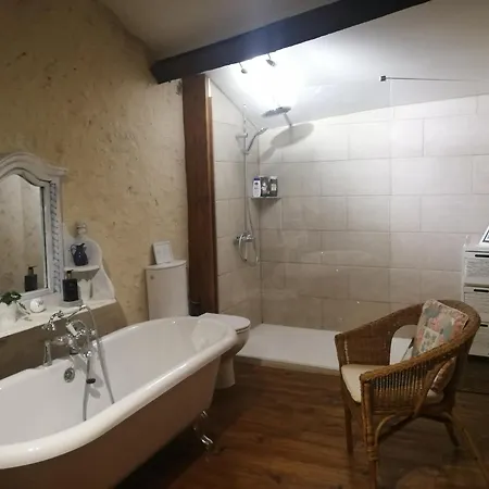 Les Granges De La Leigne, Ruffec