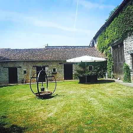 Les Granges De La Leigne, Ruffec Condac