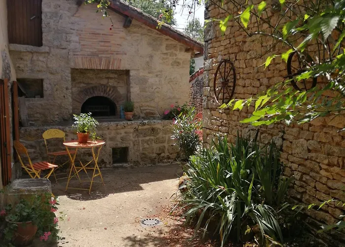 Bed and breakfast Les Granges De La Leigne, Ruffec