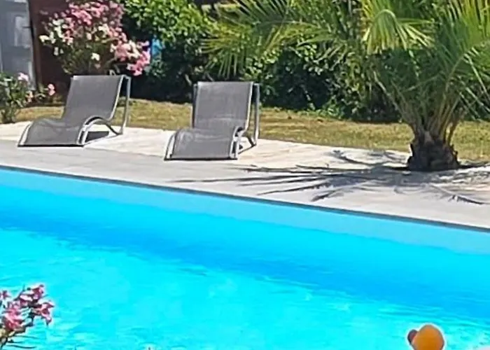 Les Granges De La Leigne, Ruffec Bed and breakfast 4*